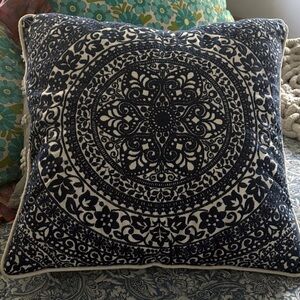 Elegant Blue and White Accent Pillow Cover